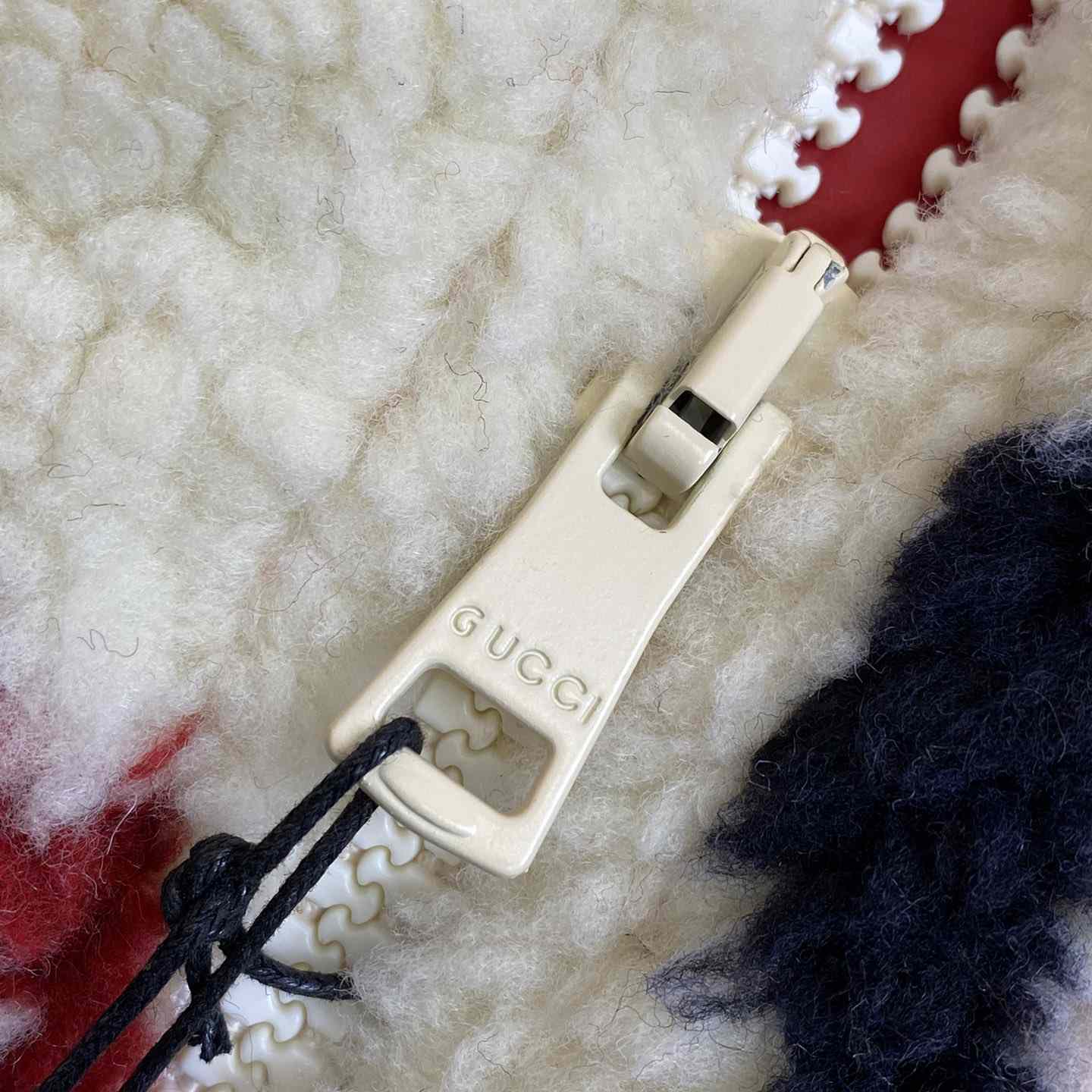Gucci GG Wool Fleece Jacquard Zip Jacket - FashionPlug