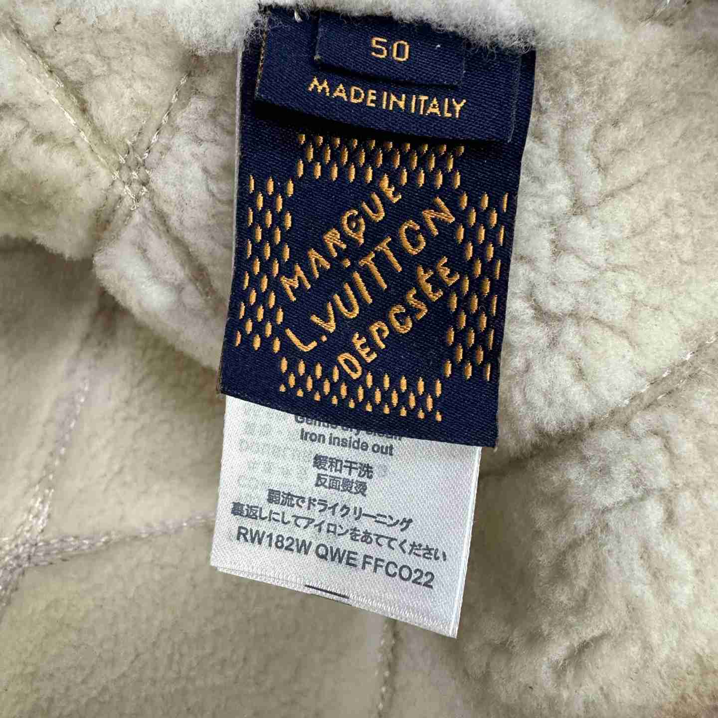 Louis Vuitton Embroidered Shearling Workwear Blouson   1AFXIM - FashionPlug