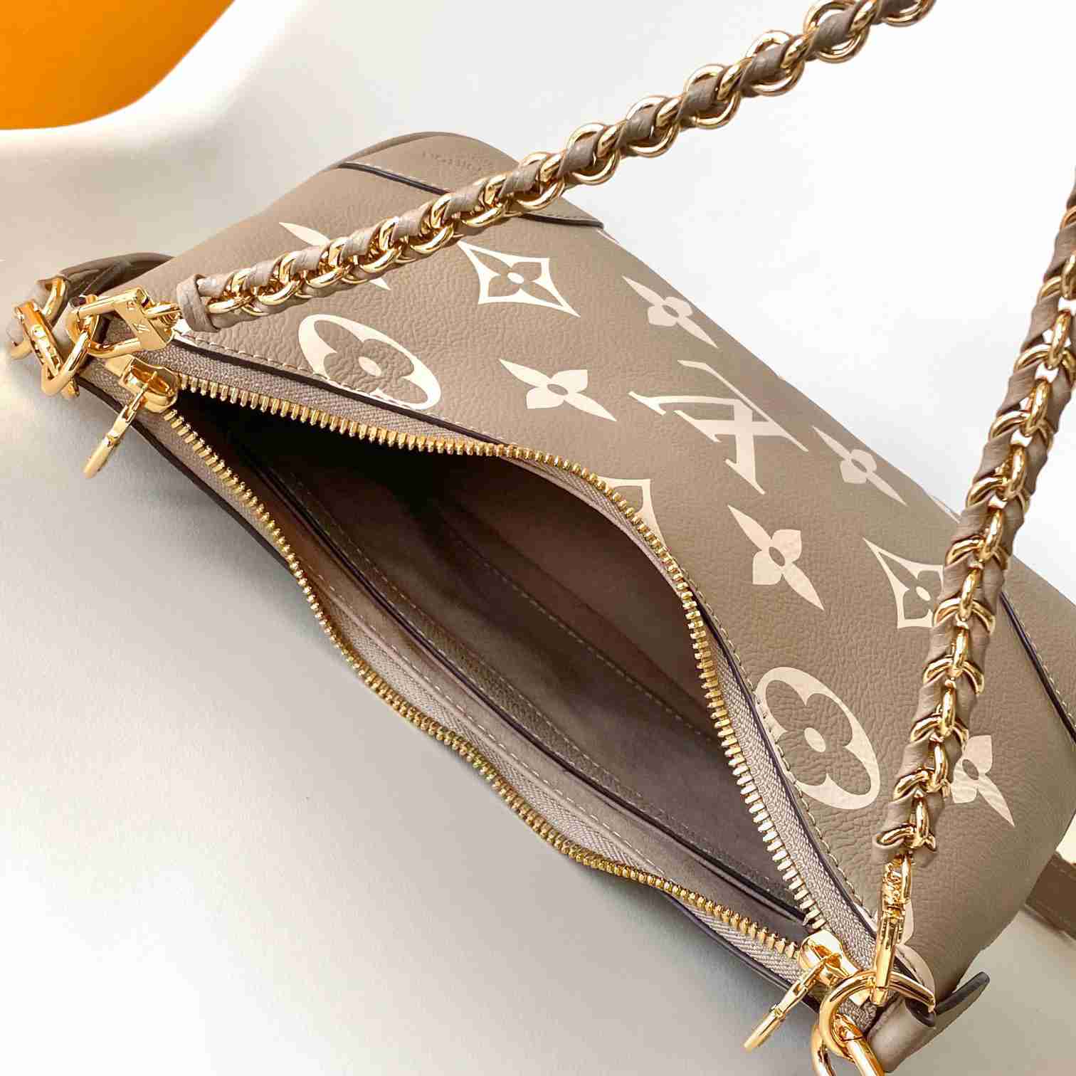 Louis Vuitton Boulogne  M13224 - FashionPlug