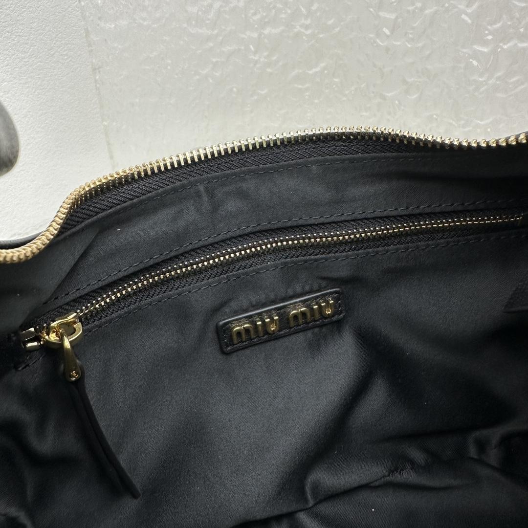 Miu Miu Nappa Leather Pocket Bag (21-12-6cm) - FashionPlug