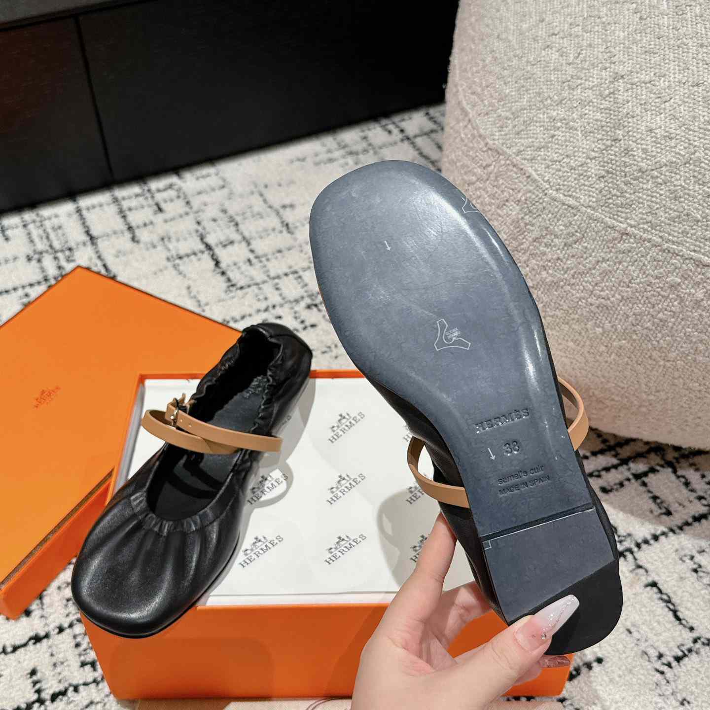 Hermes Jolly Ballet Flat - FashionPlug