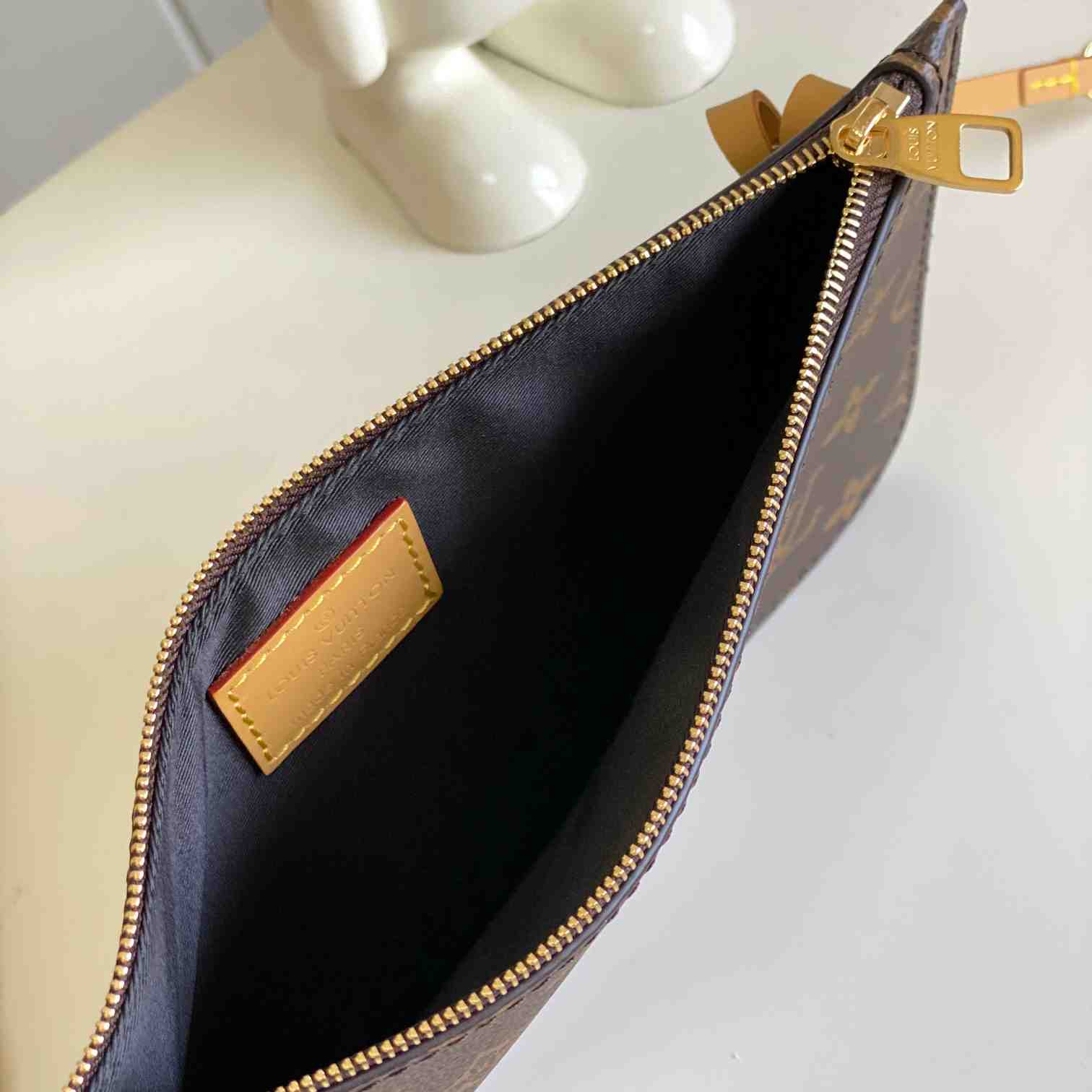 Louis Vuitton Summer Shopper Tote MM   M25008 - FashionPlug