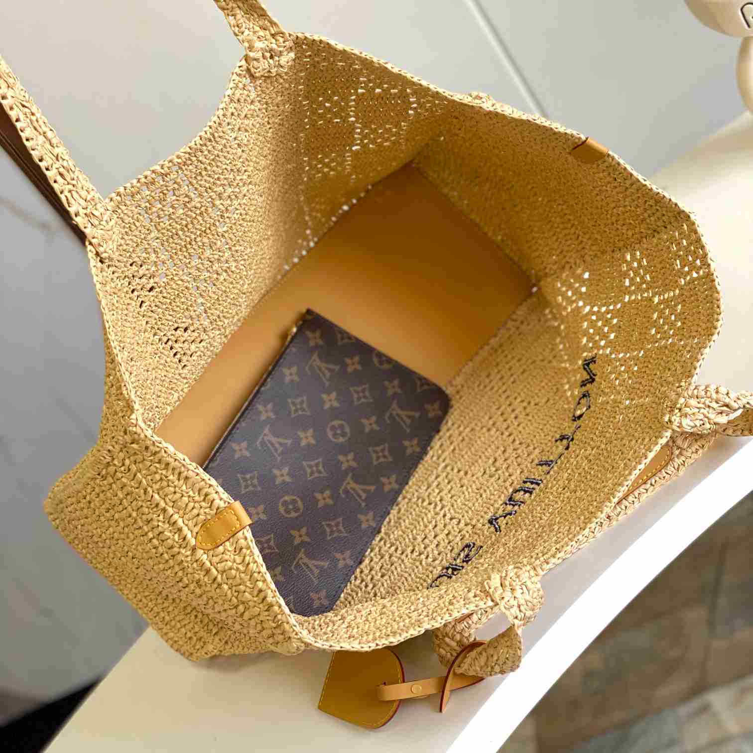 Louis Vuitton Summer Shopper Tote MM   M25008 - FashionPlug