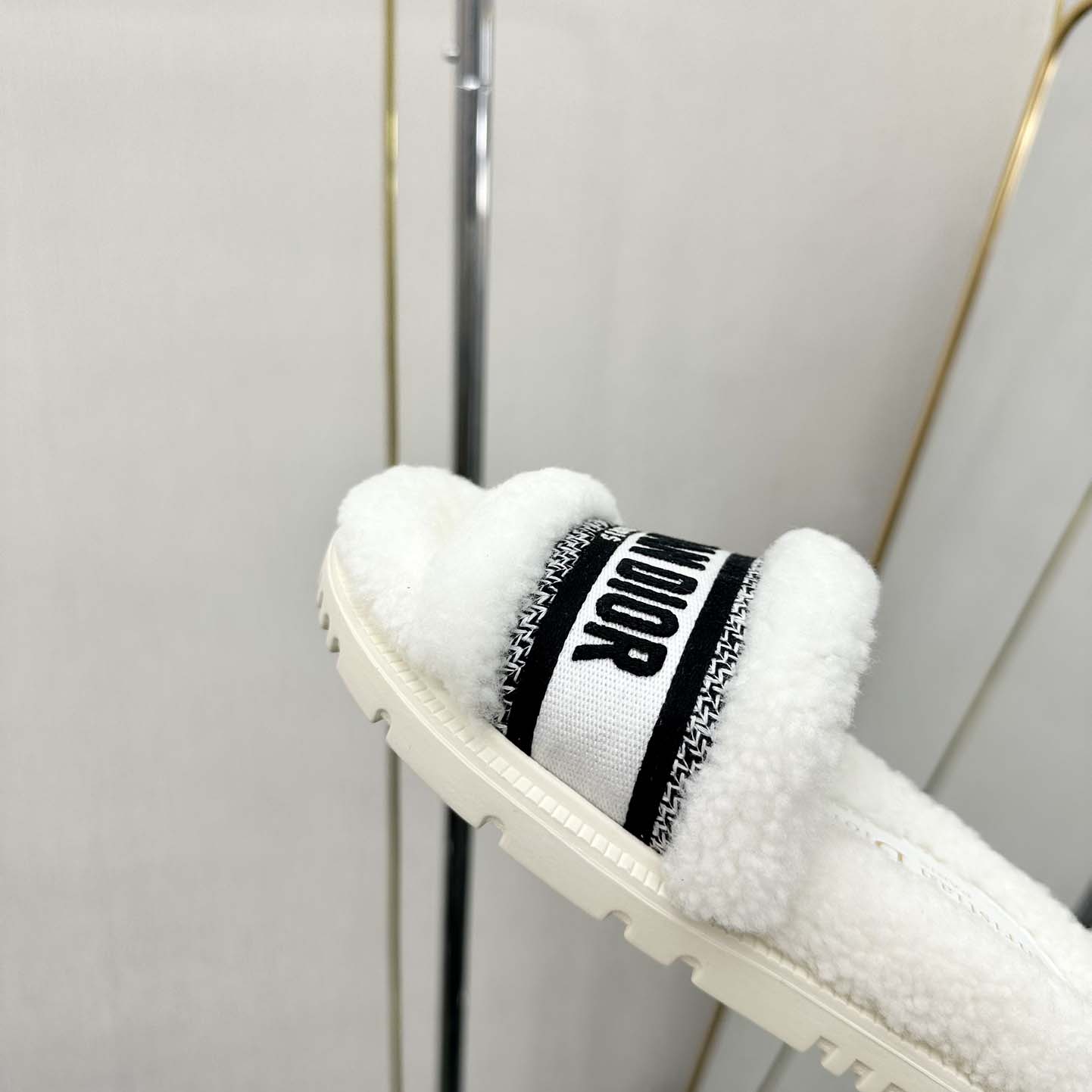 Dior Dway Flip Flops - FashionPlug