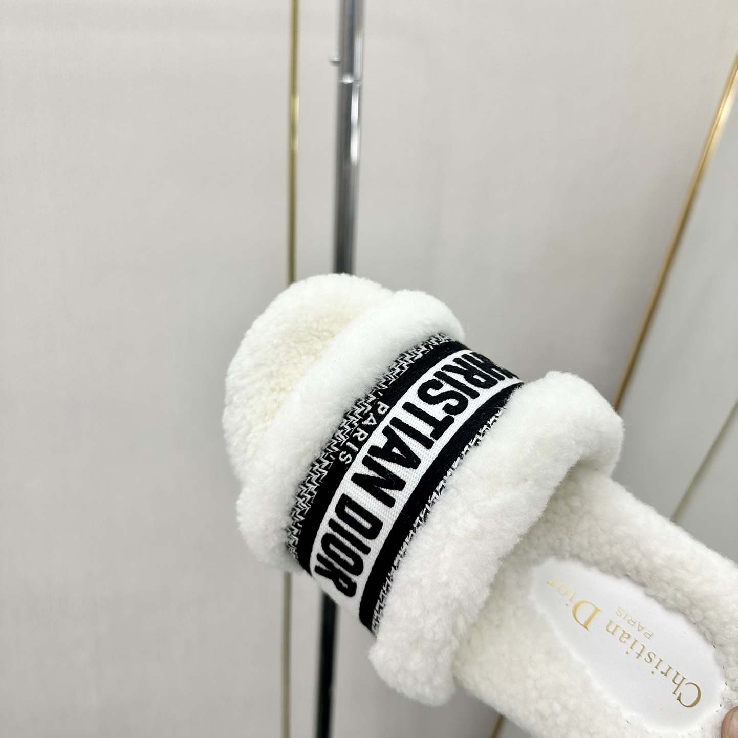 Dior Dway Flip Flops - FashionPlug