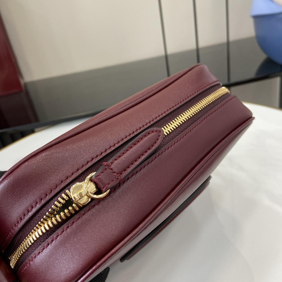Gucci Blondie Mini Shoulder Bag - FashionPlug