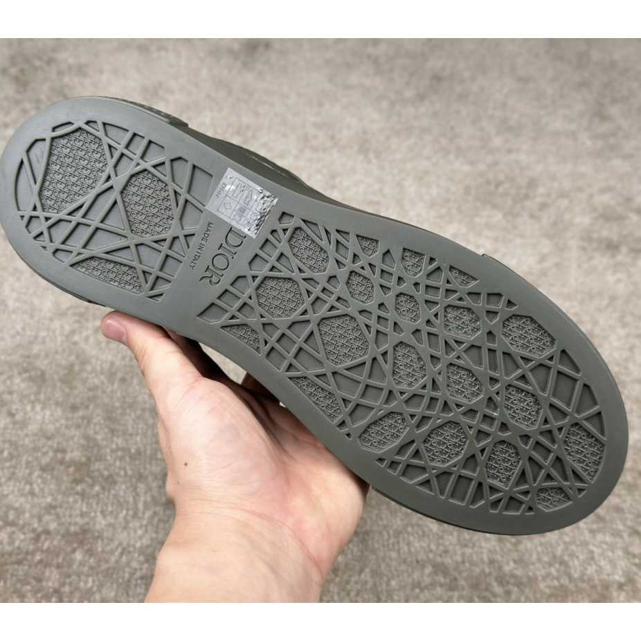 Dior B33 Sneaker   - FashionPlug
