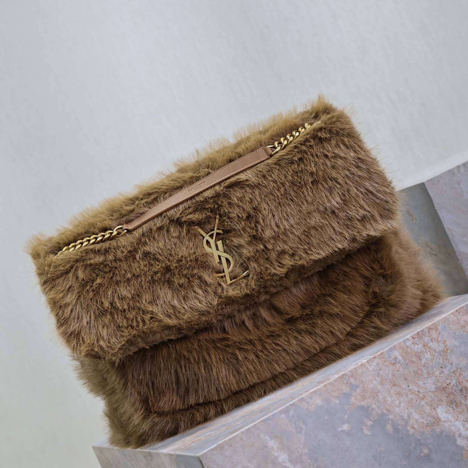 Saint Laurent Niki Oversized Soft Bag  (47×34×16cm) - FashionPlug
