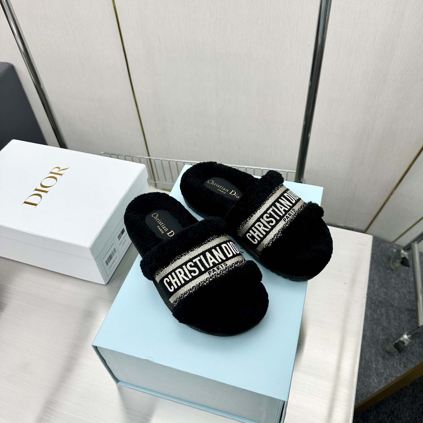 Dior Dway Flip Flops - FashionPlug