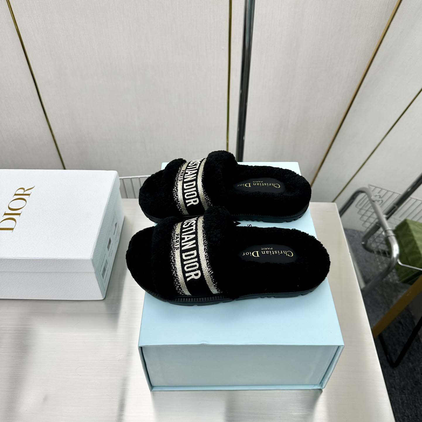 Dior Dway Flip Flops - FashionPlug