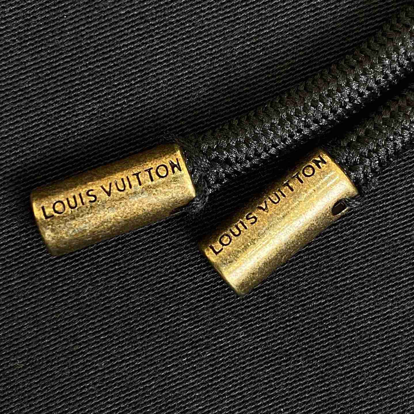 Louis Vuitton Technical Hooded Cotton Blouson   1AFRGI - FashionPlug