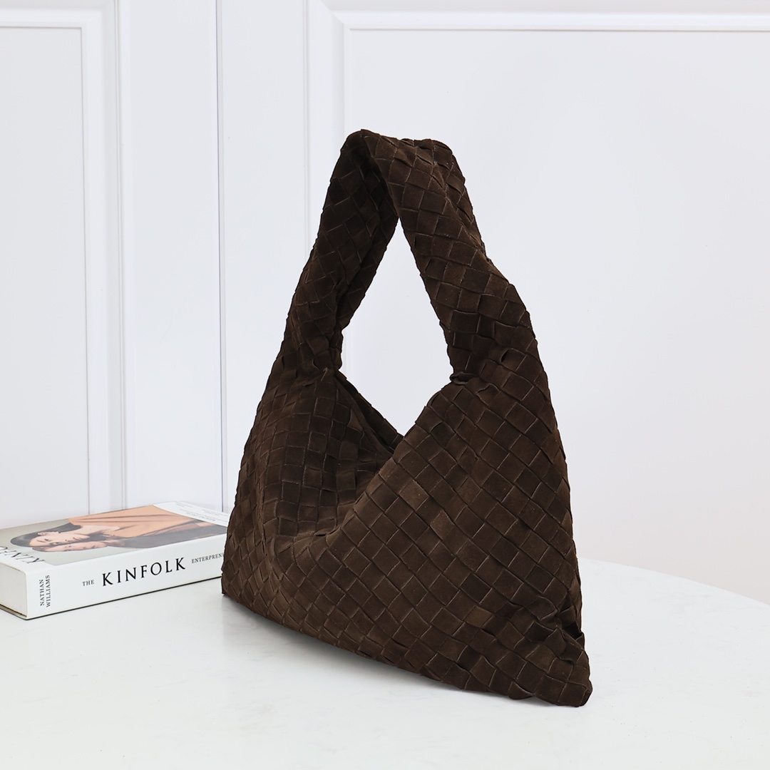 Bottega Veneta Hop  - FashionPlug