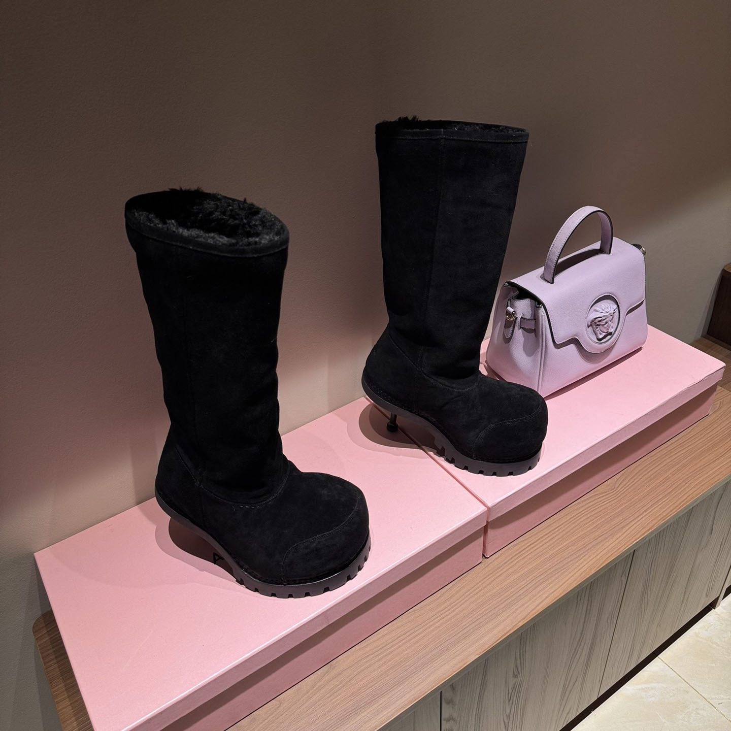 Balenciaga Boot  - FashionPlug
