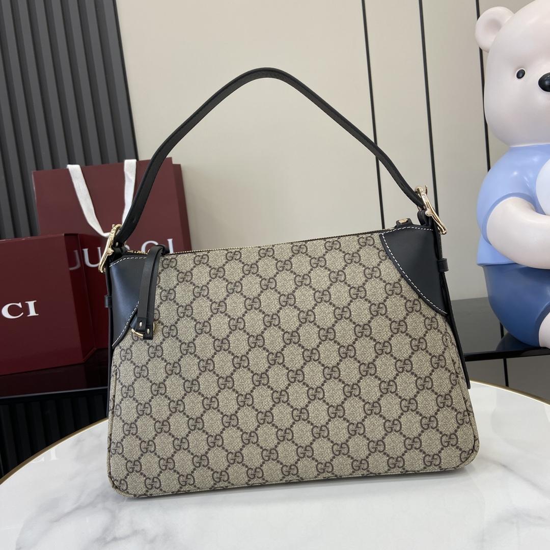 Gucci GG Emblem Medium Shoulder Bag - FashionPlug