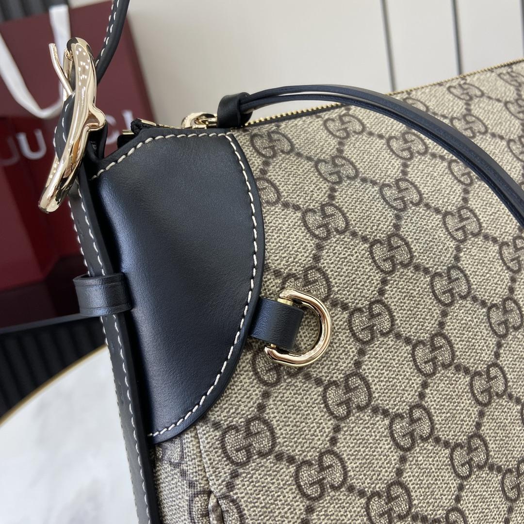 Gucci GG Emblem Medium Shoulder Bag - FashionPlug