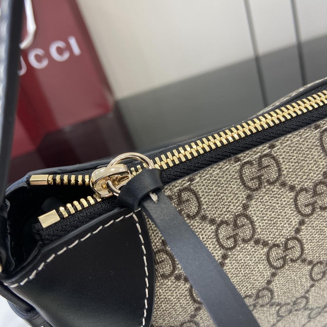 Gucci GG Emblem Medium Shoulder Bag - FashionPlug