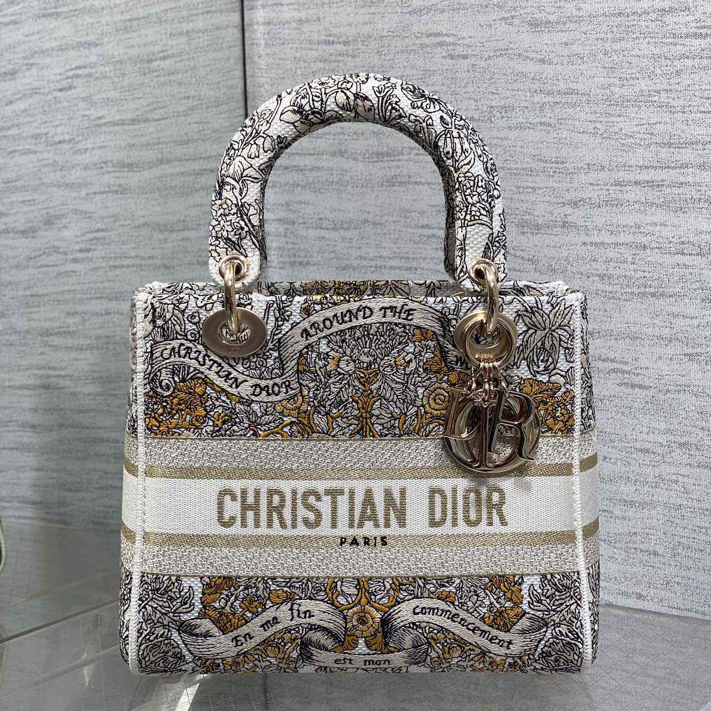 Dior Dioramour Medium Lady D-Lite Bag - FashionPlug