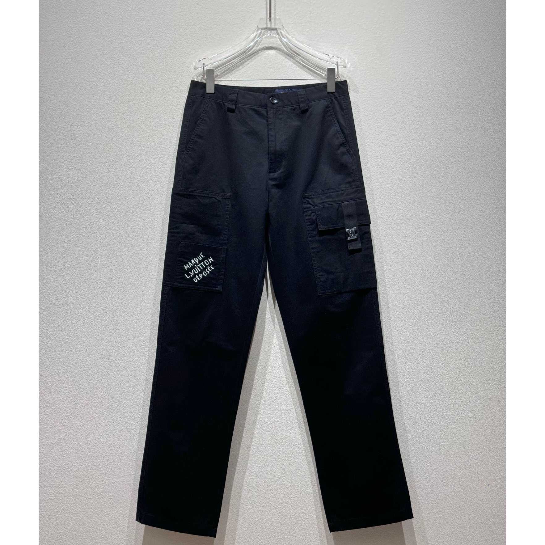 Louis Vuitton Signature Cotton Cargo Pants  1AFJ90 - FashionPlug