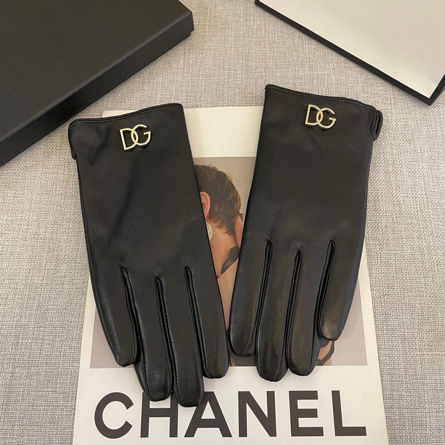 Dolce & Gabbana Gloves  - FashionPlug