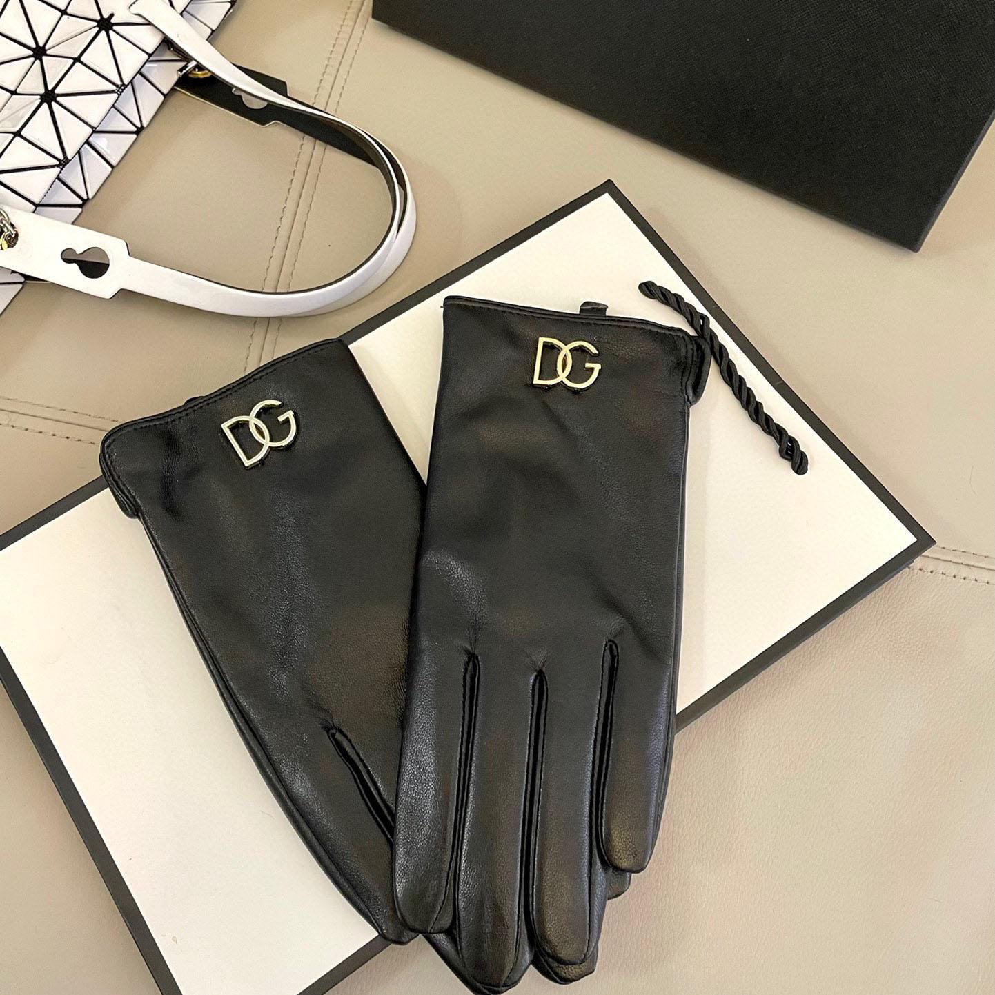 Dolce & Gabbana Gloves  - FashionPlug