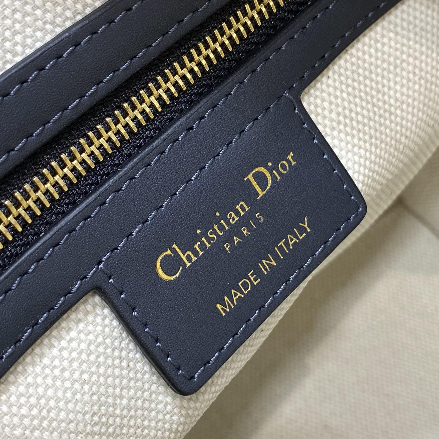 Dior Groove 25 Bag  - FashionPlug