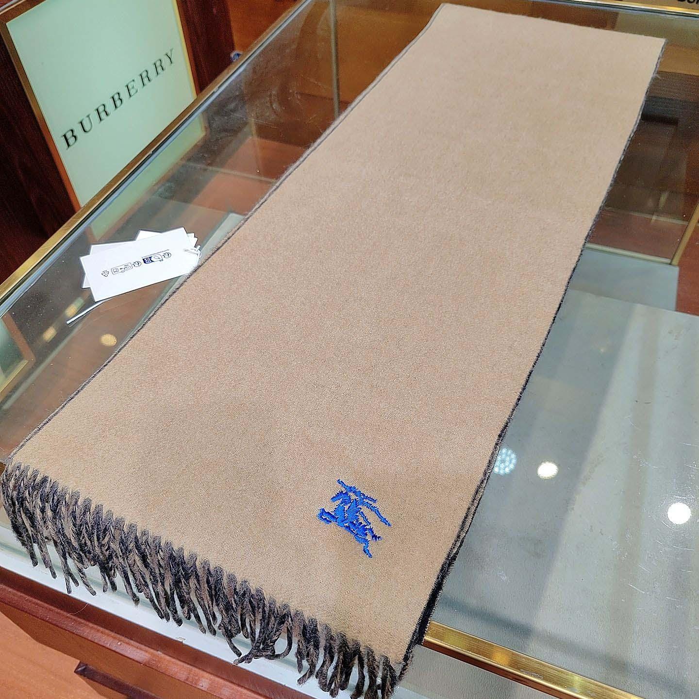 Burberry Reversible Cashmere Scarf - FashionPlug