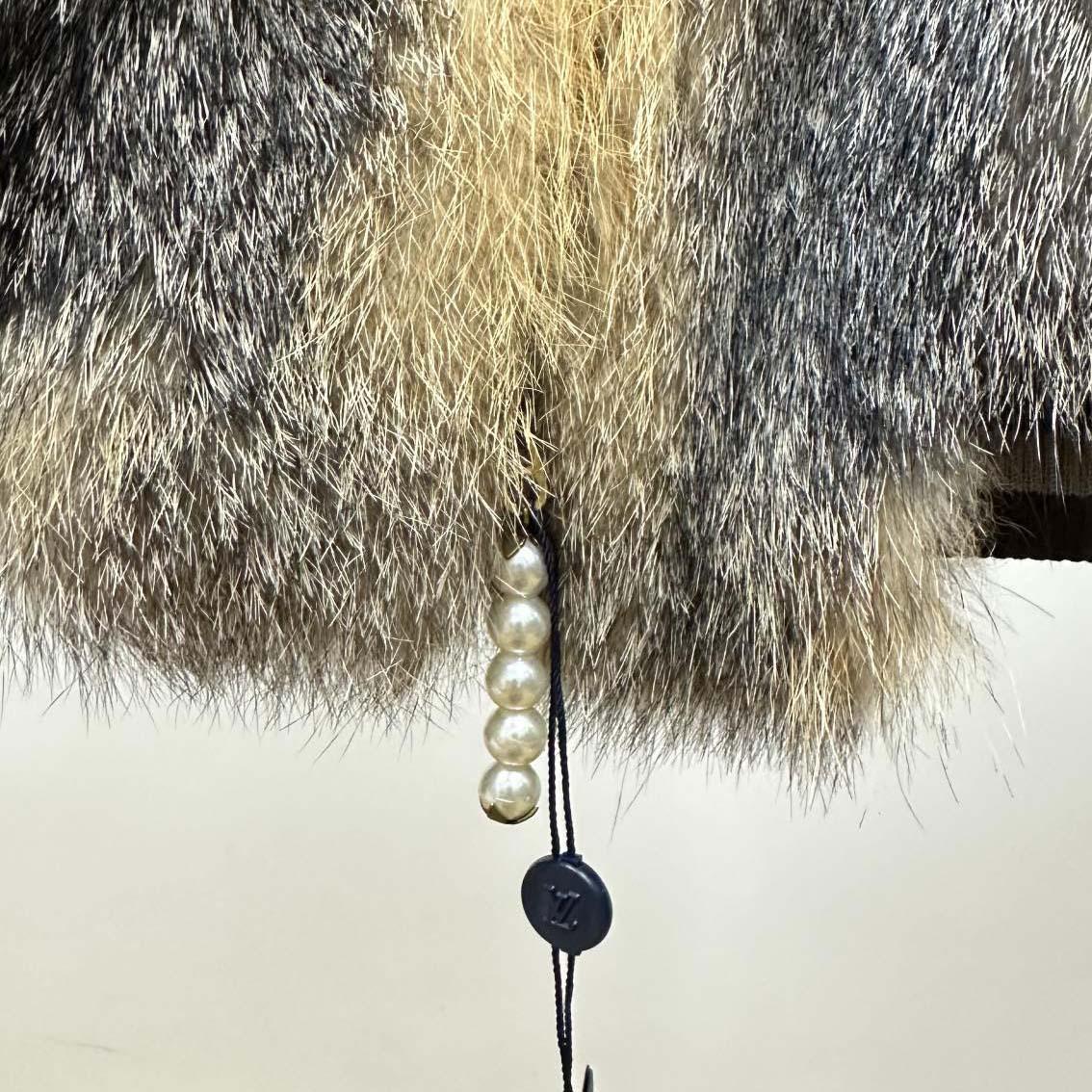 Louis Vuitton Fox Fur Bomber  1AFXBD - FashionPlug