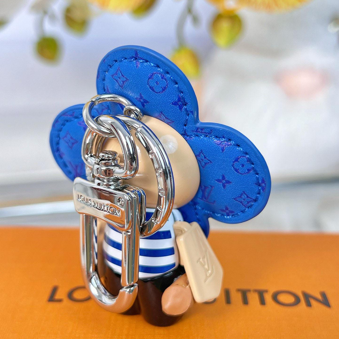 Louis Vuitton Vivienne in Paris Bag Charm  M01937 - FashionPlug