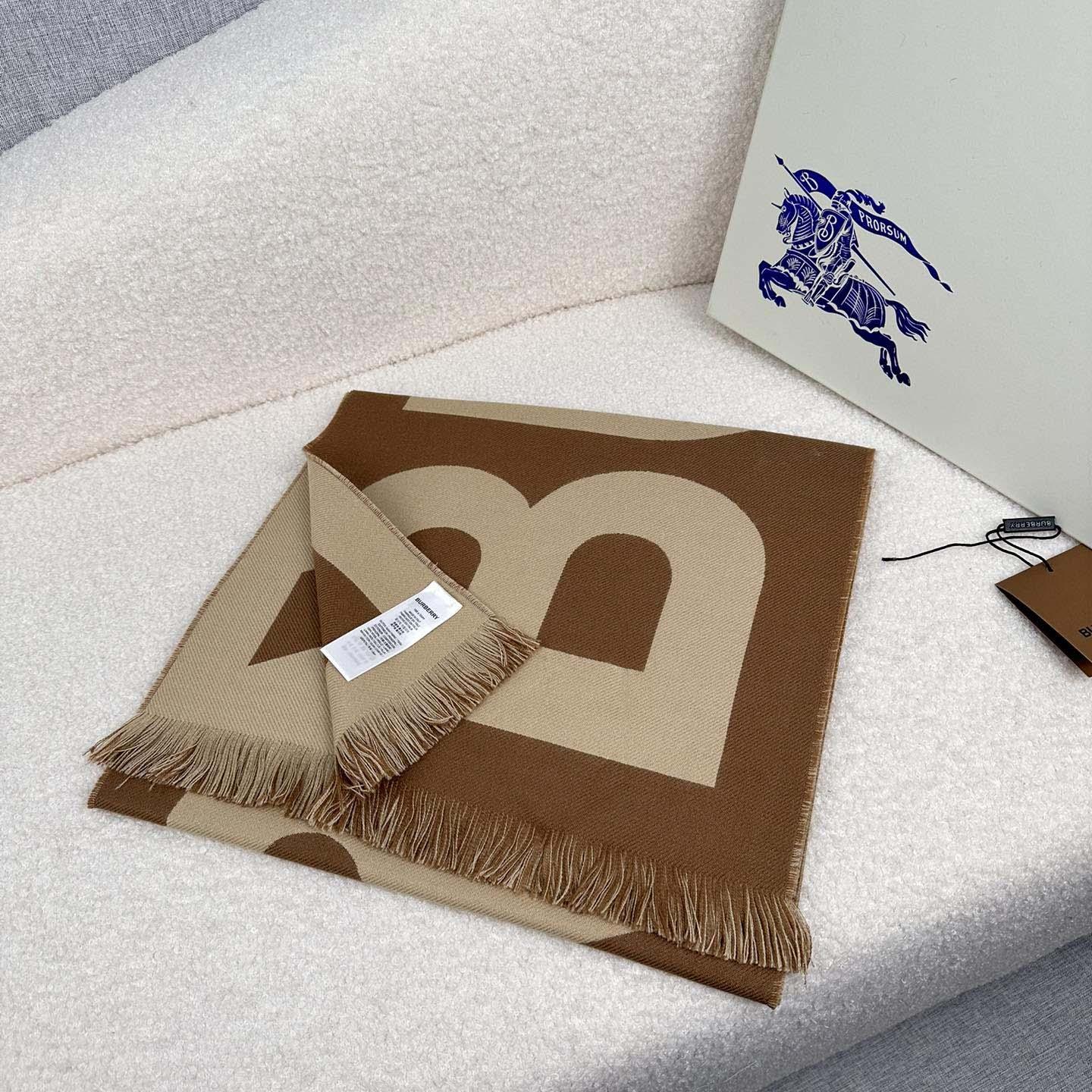 Burberry Logo Wool Jacquard Scarf - FashionPlug