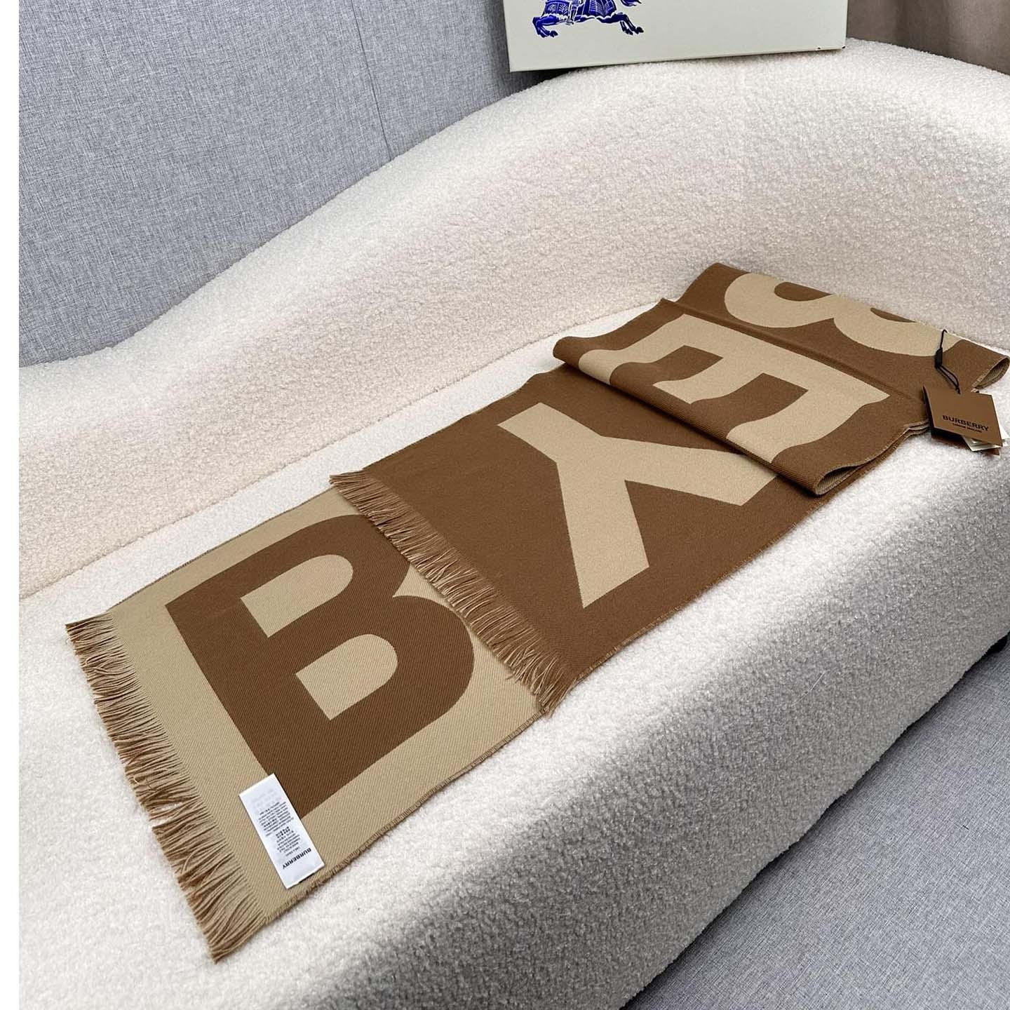 Burberry Logo Wool Jacquard Scarf - FashionPlug