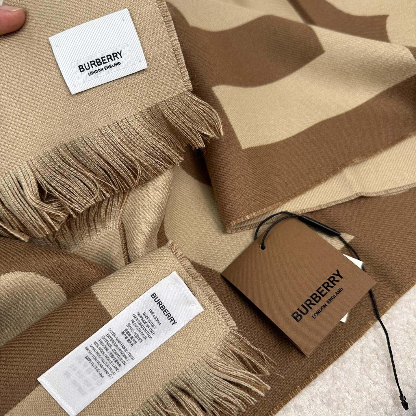 Burberry Logo Wool Jacquard Scarf - FashionPlug