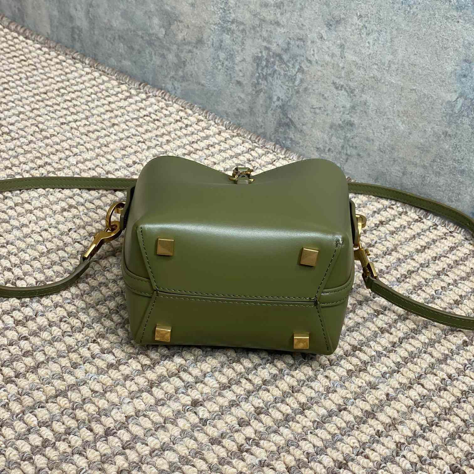 Saint Laurent Le 37 Mini In Shiny Leather - FashionPlug
