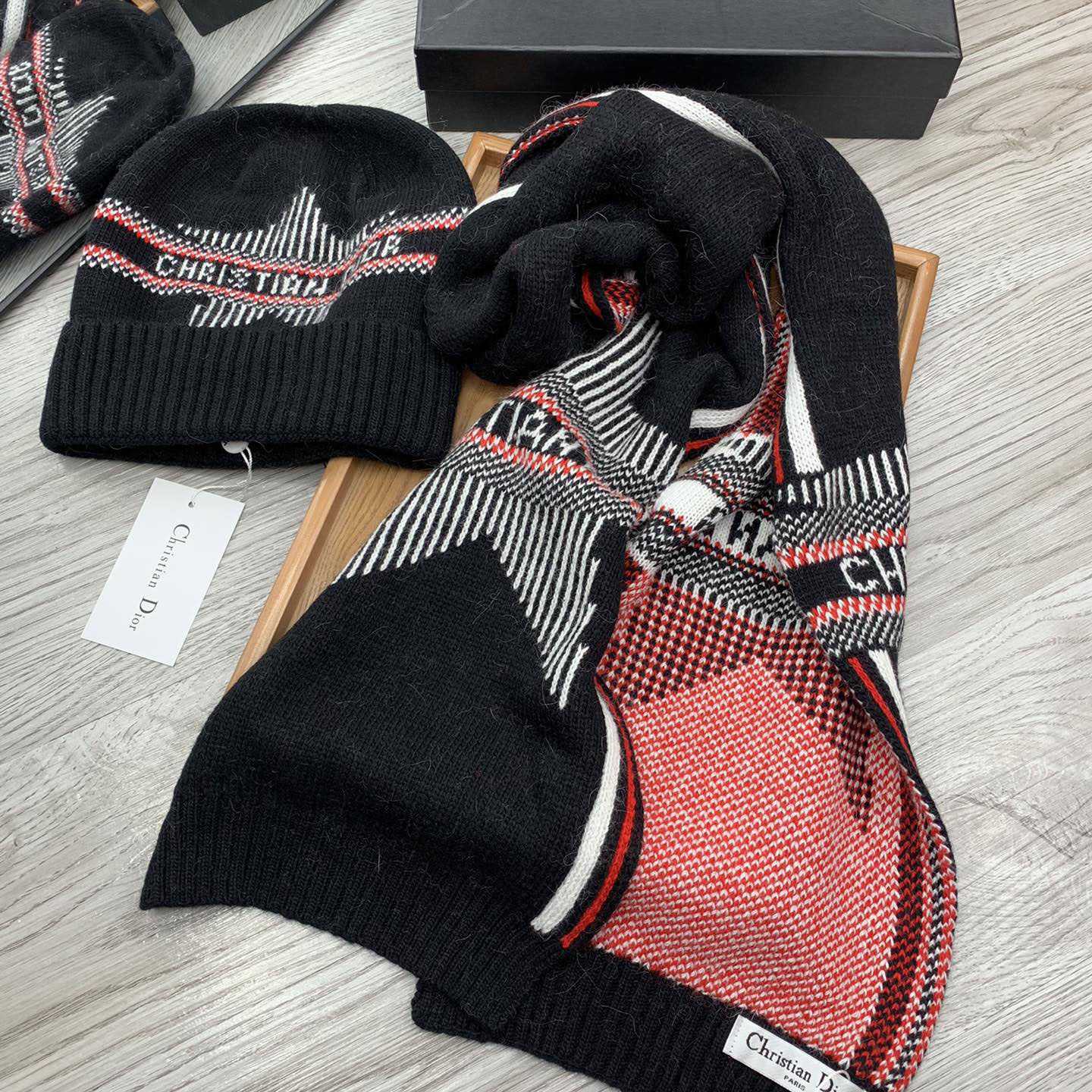 Dior Beanie And Scarf - FashionPlug