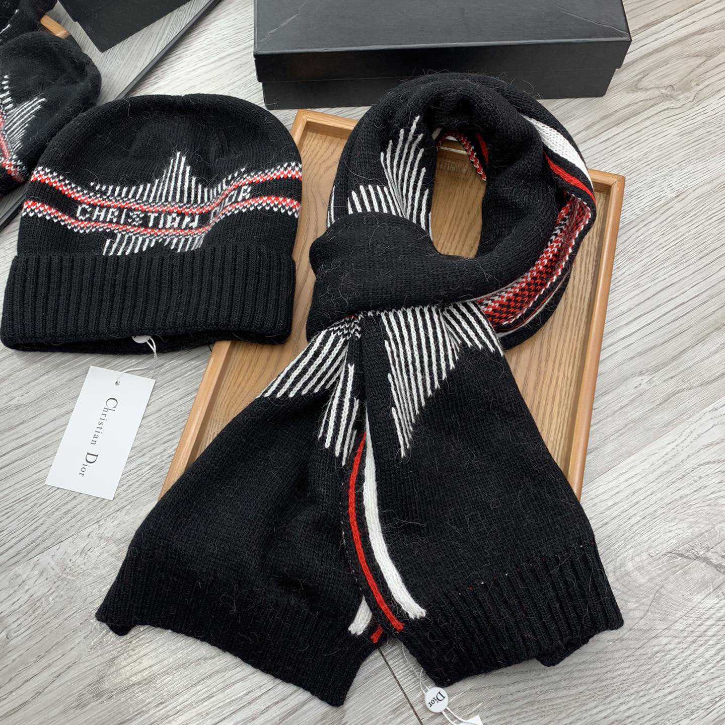 Dior Beanie And Scarf - FashionPlug