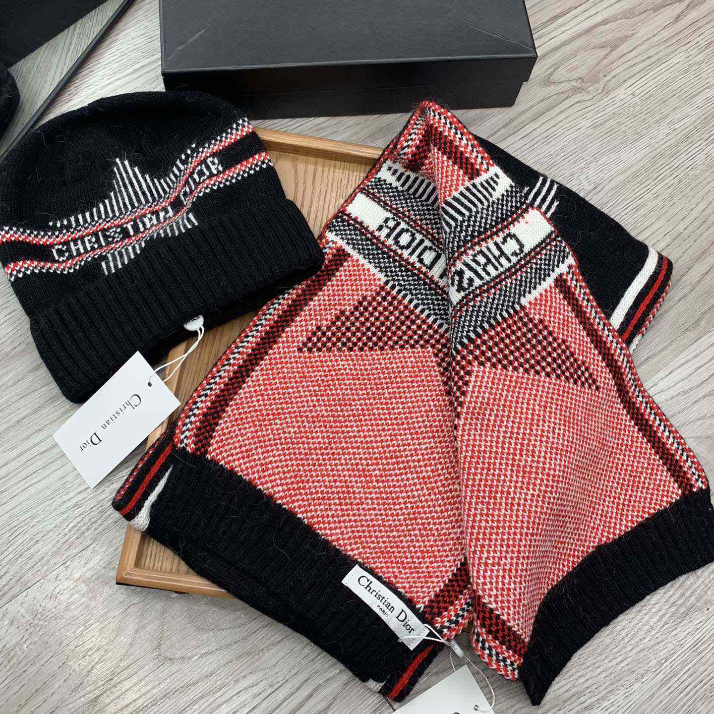 Dior Beanie And Scarf - FashionPlug