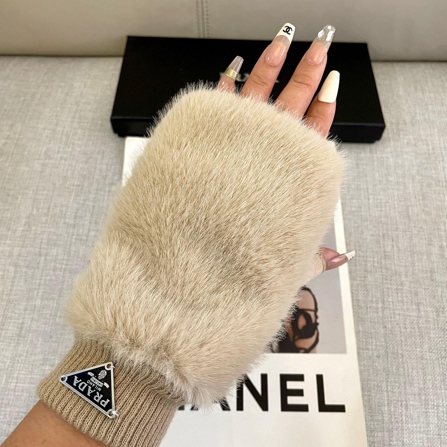 Prada Gloves  - FashionPlug