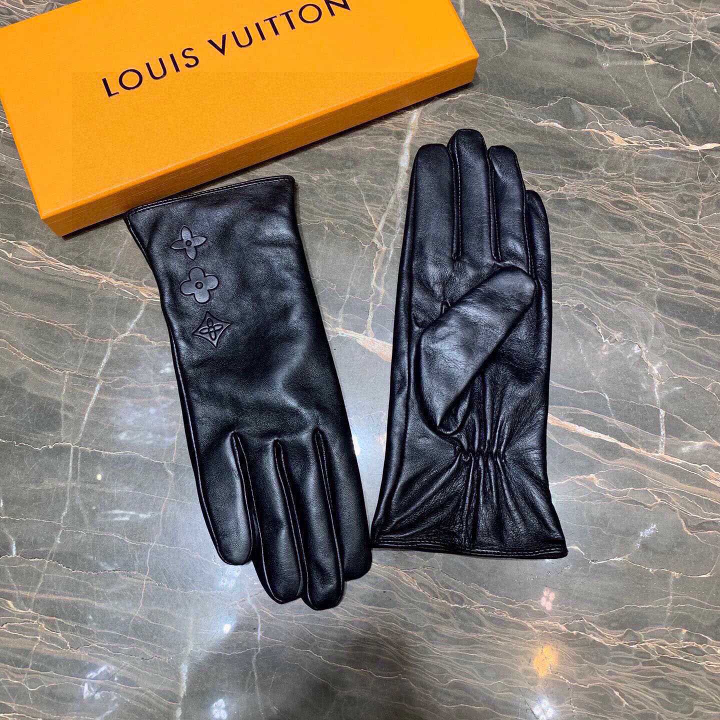 Louis Vuitton Gloves  - FashionPlug