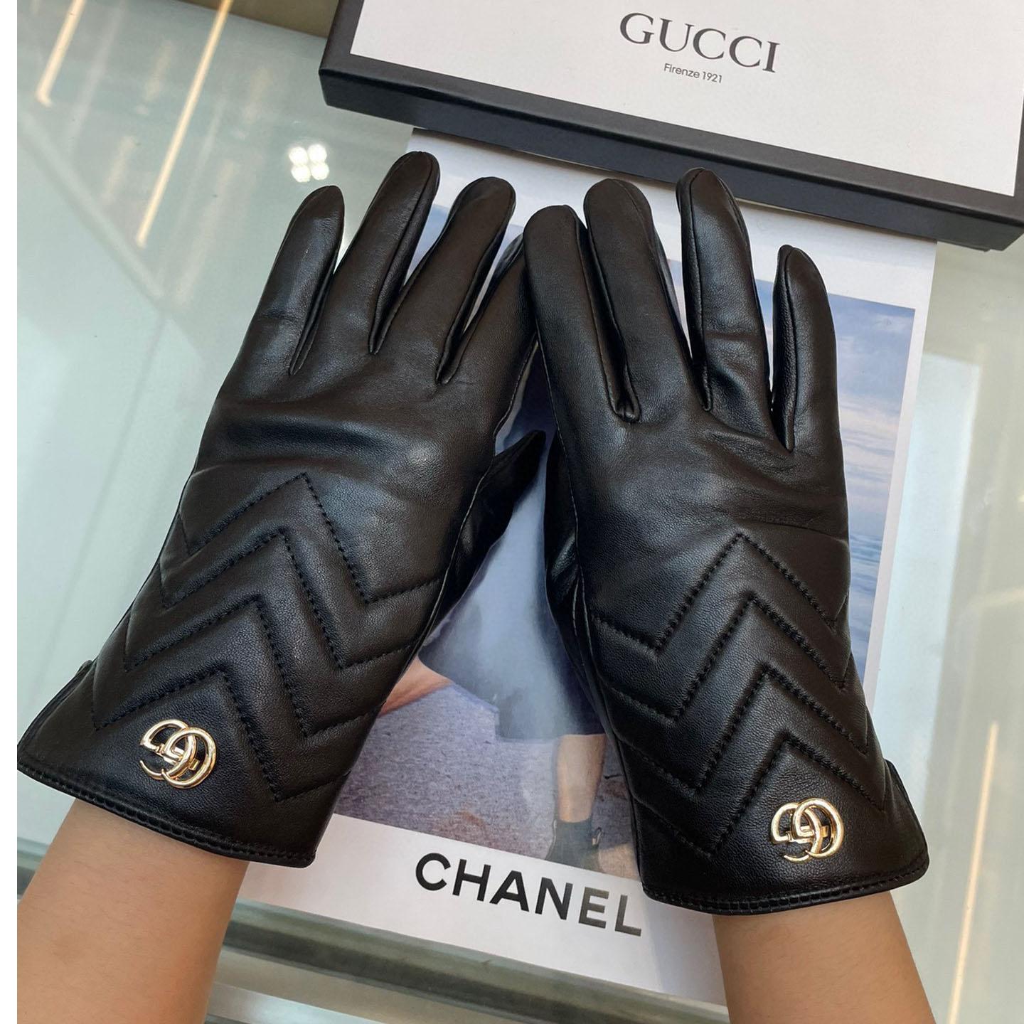 Gucci Gloves  - FashionPlug
