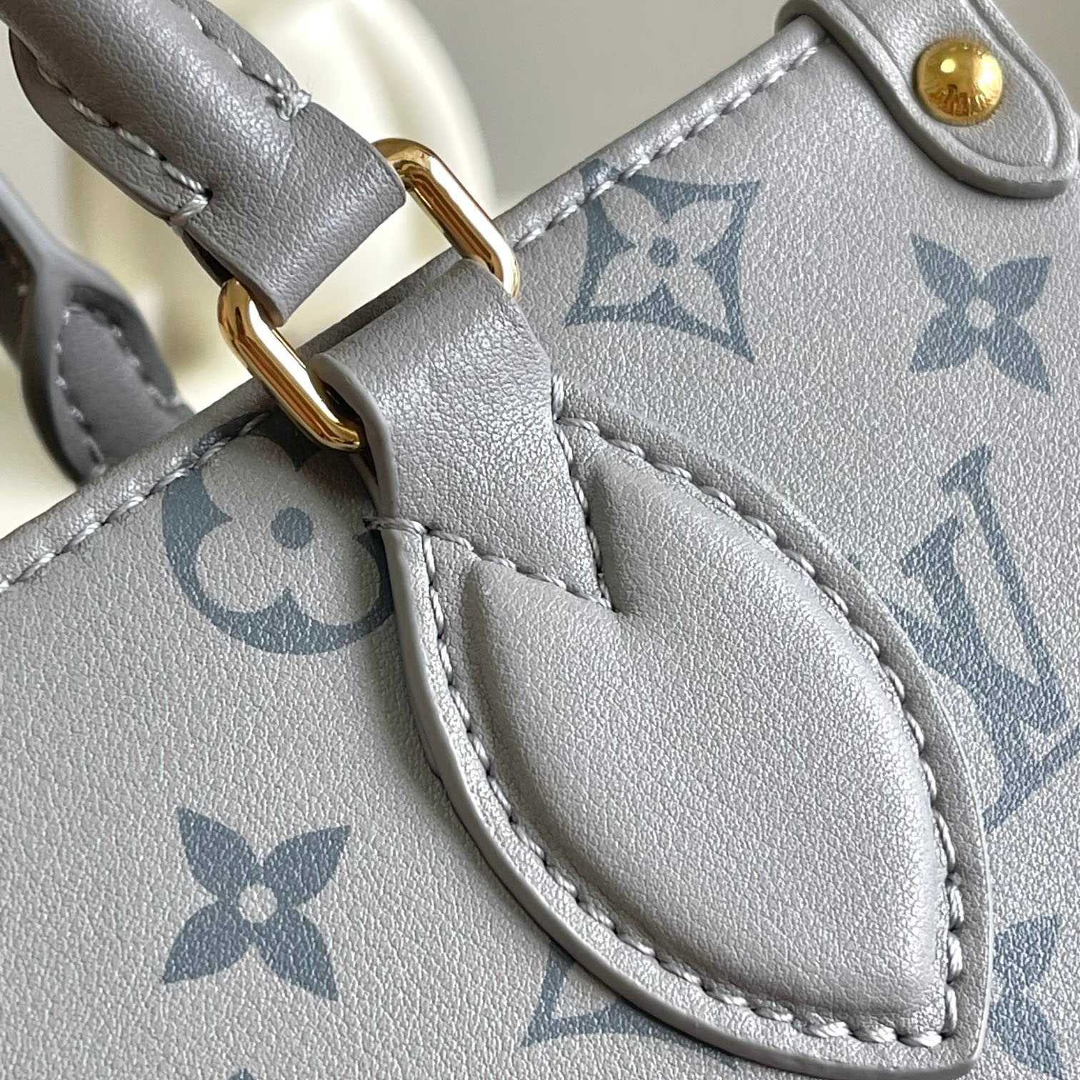 Louis Vuitton OnTheGo PM  M12465 - FashionPlug