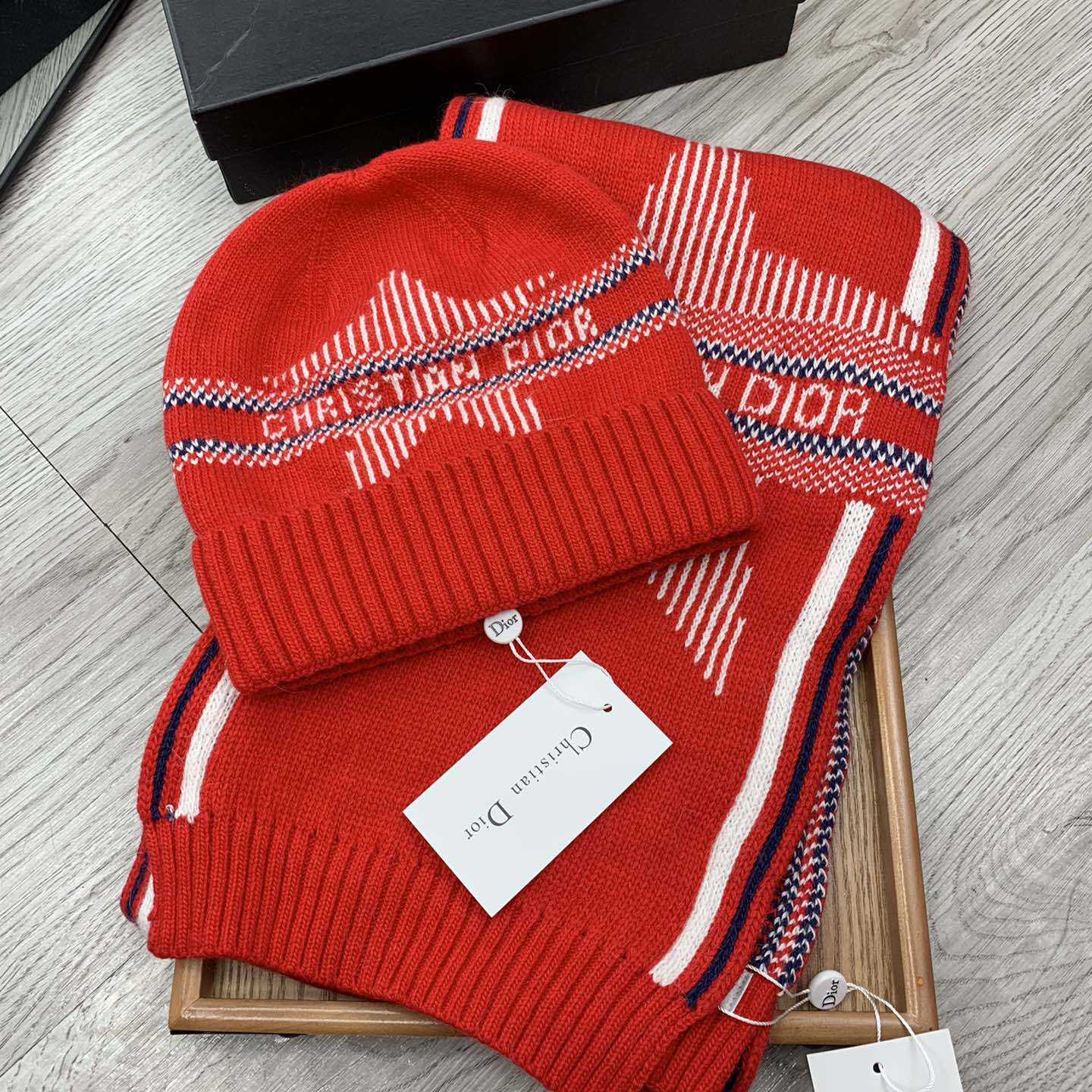 Dior Beanie And Scarf - FashionPlug