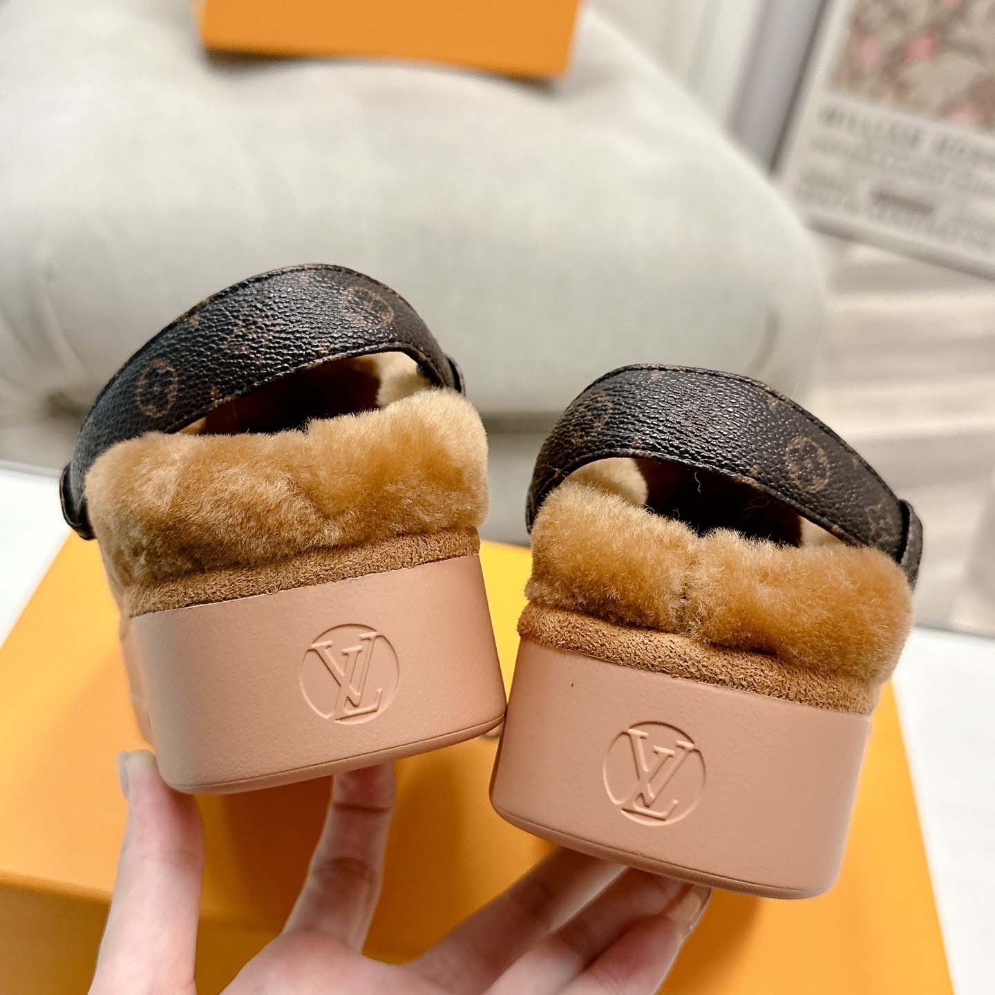 Louis Vuitton Aspen Platform Clog           - FashionPlug