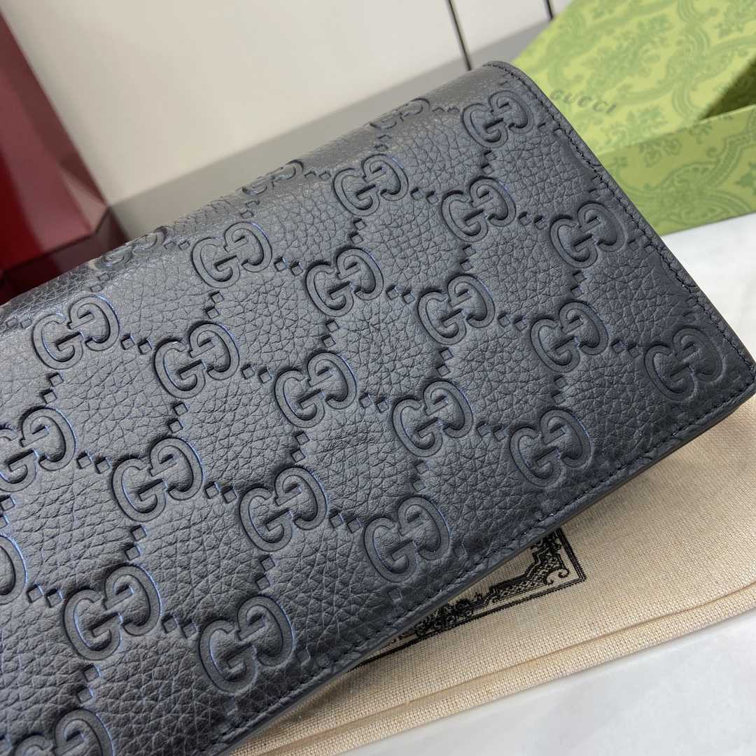 Gucci GG Emblem Super Mini Shoulder Bag - FashionPlug