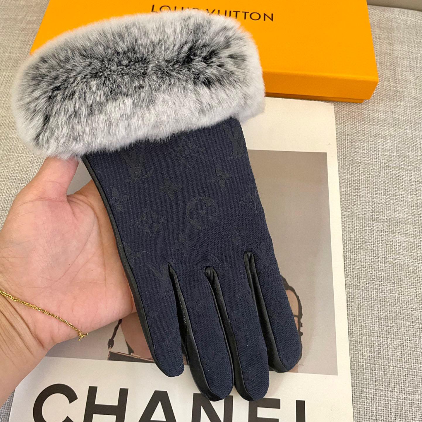 Louis Vuitton Gloves  - FashionPlug