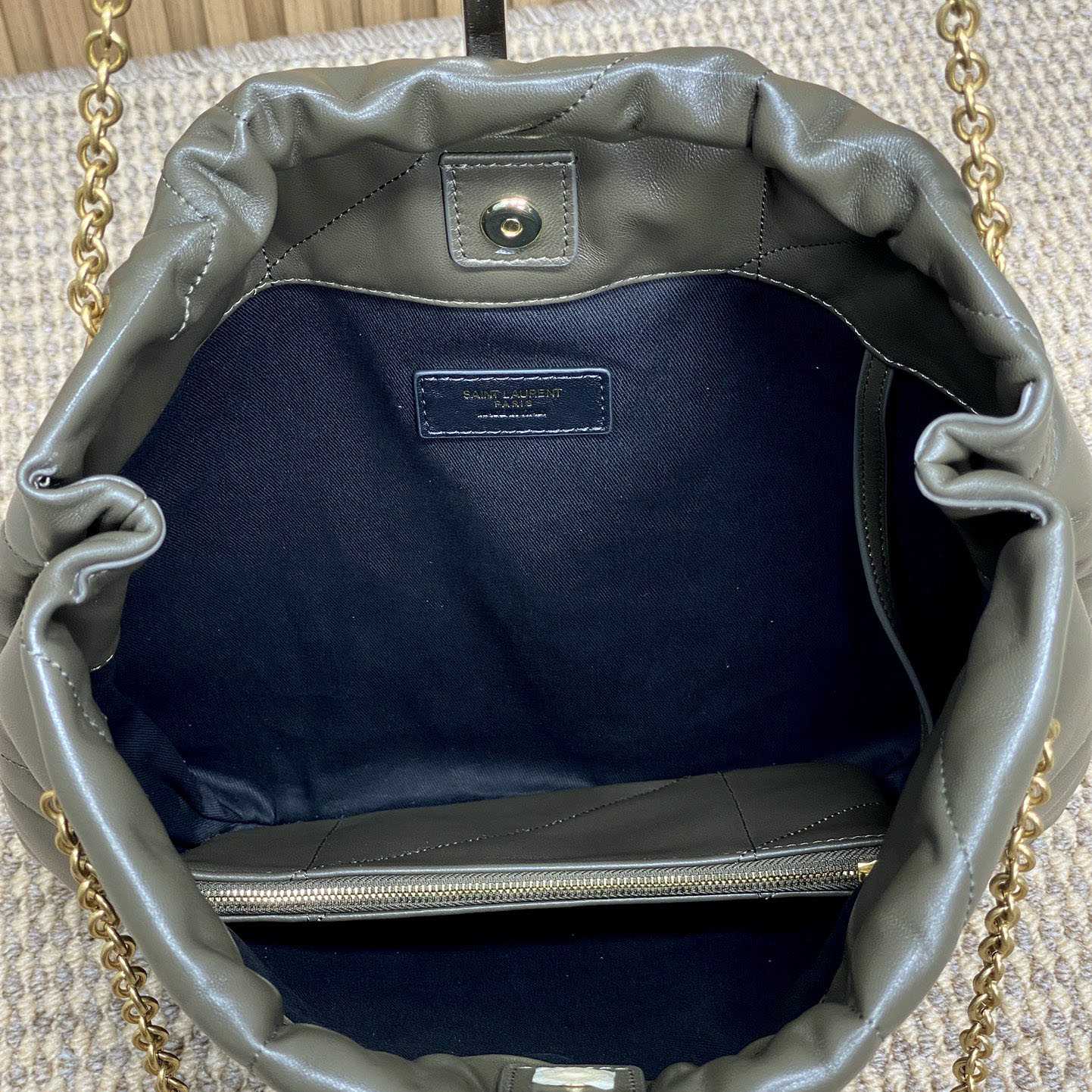 Saint Laurent Jamie Pochon In Lambskin - FashionPlug