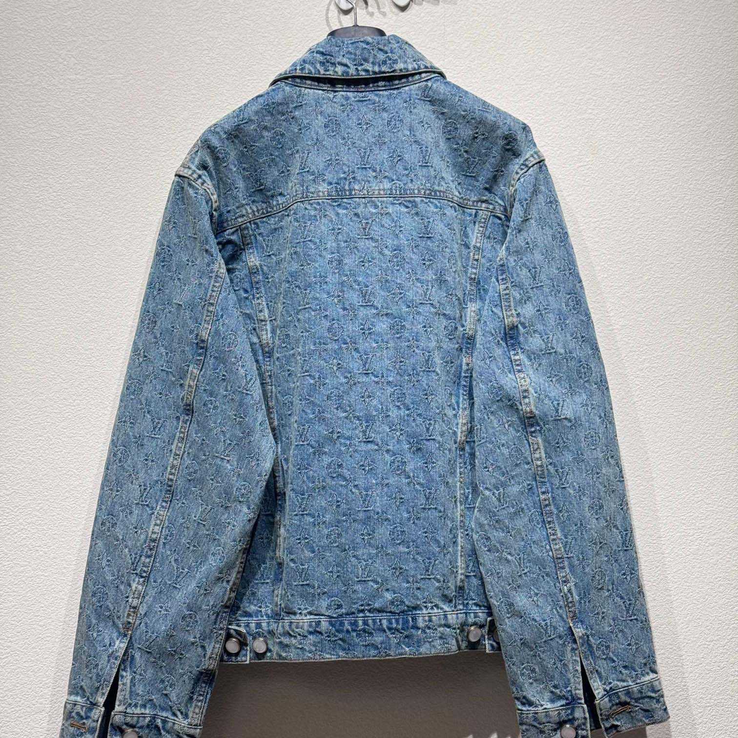 Louis Vuitton Monogram Jacquard Denim Jacket  1AGHUL - FashionPlug