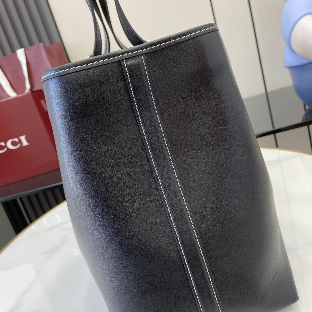Gucci GG Emblem Medium Tote Bag - FashionPlug