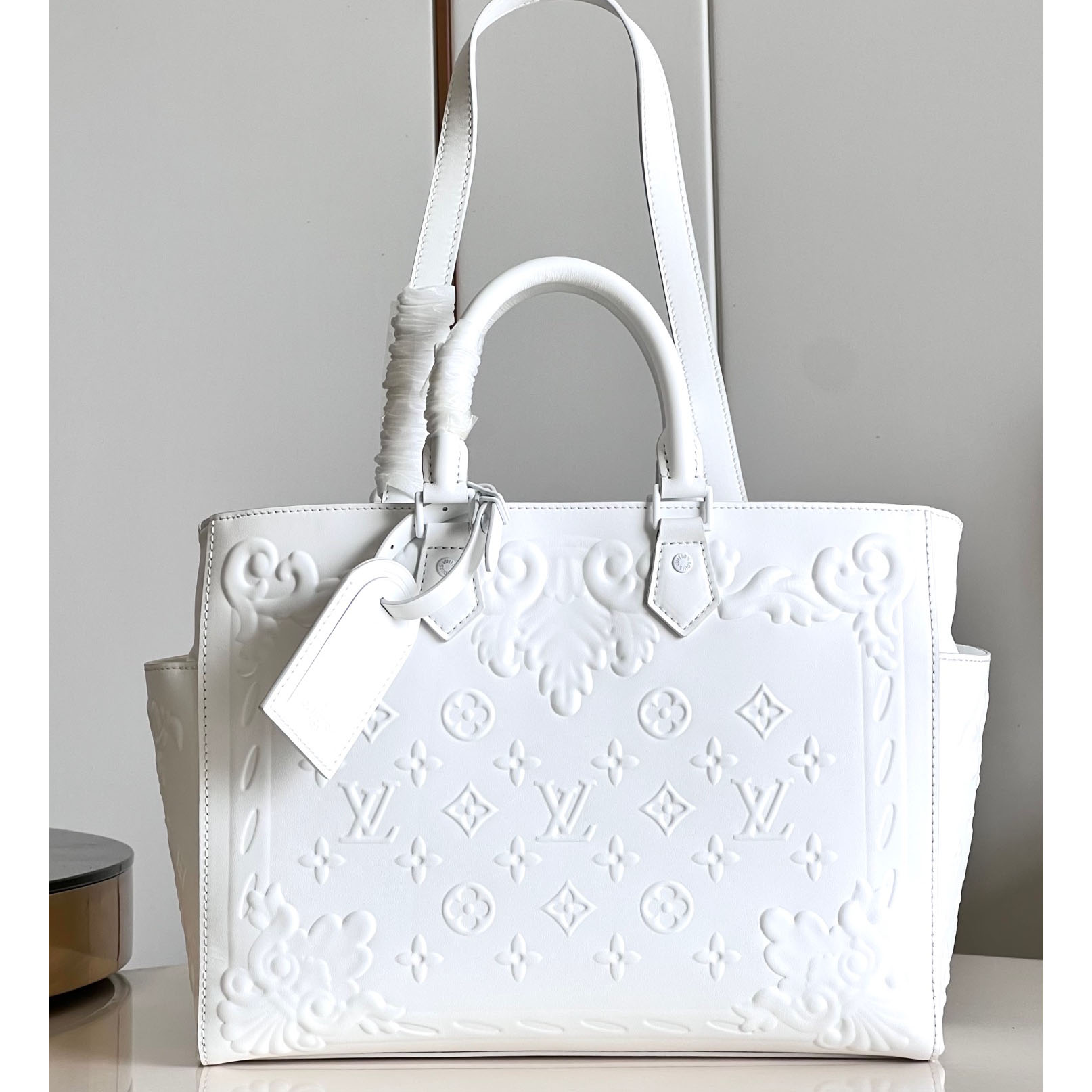 Louis Vuitton Sac Plat  M21841 - FashionPlug