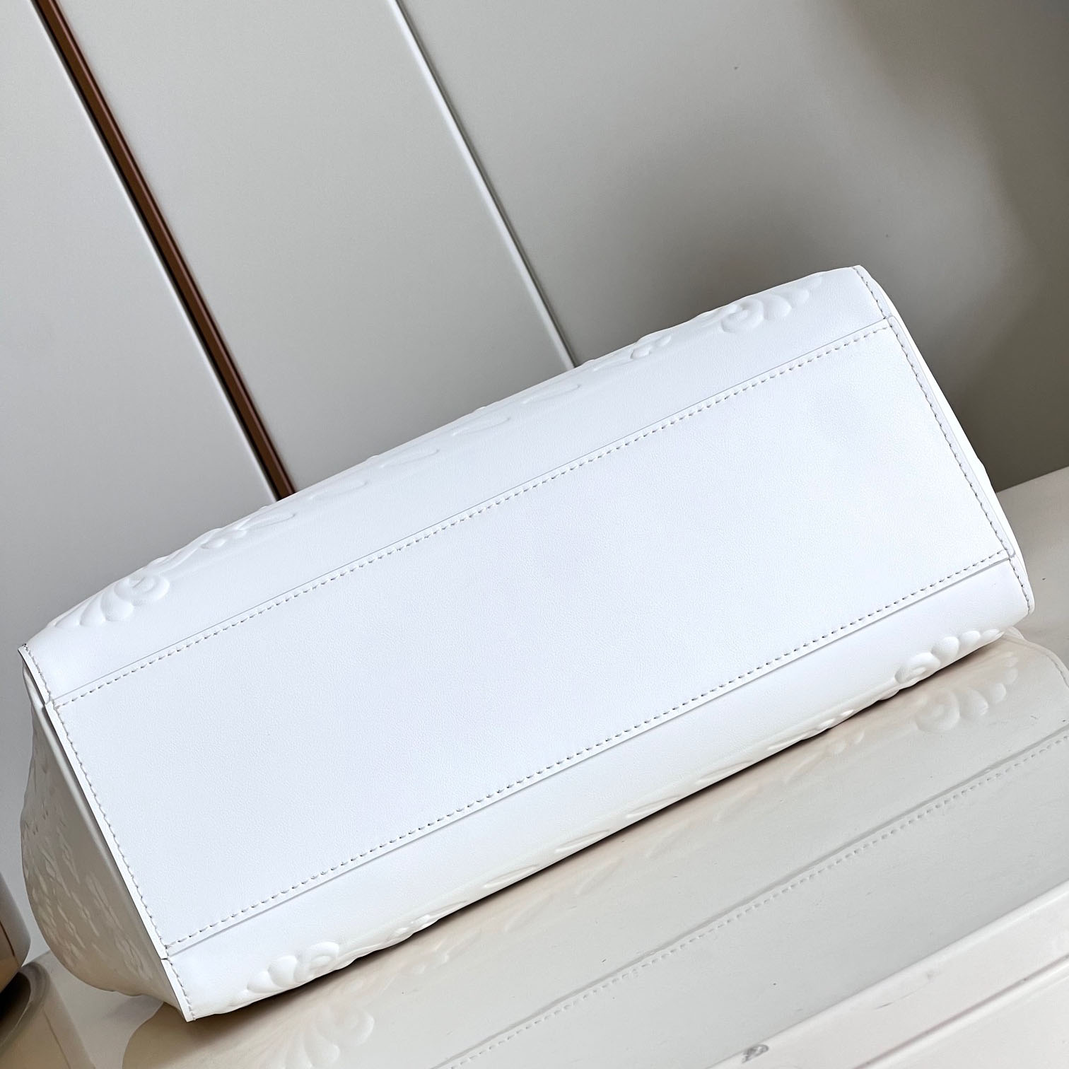 Louis Vuitton Sac Plat  M21841 - FashionPlug