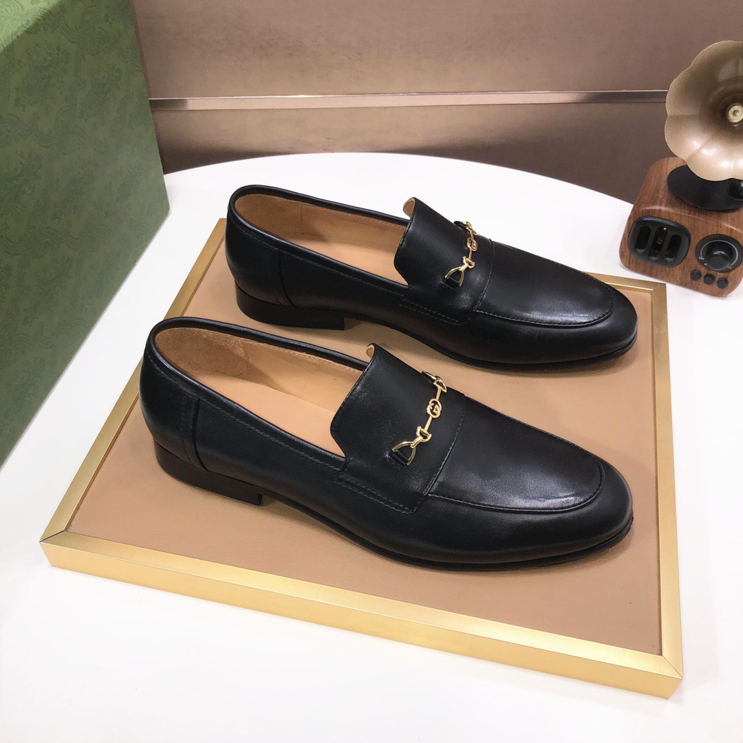 Gucci Men's Loafer - FashionPlug