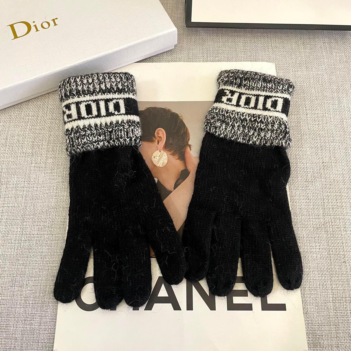 Dior Gloves  - FashionPlug